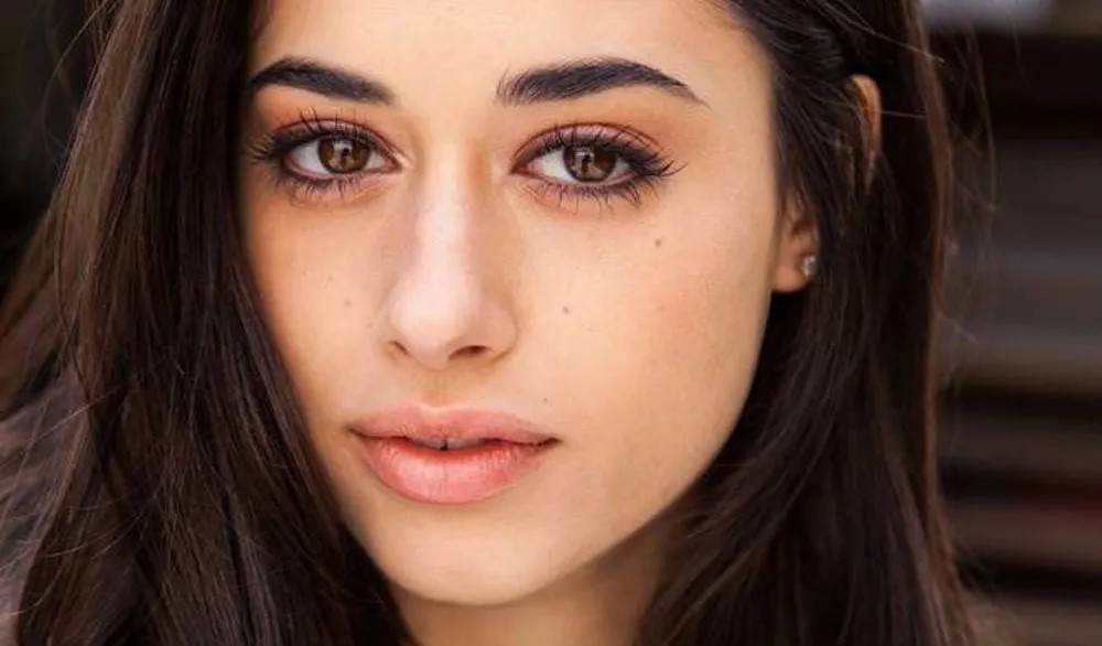 ‘Roswell, New Mexico’ Star Jeanine Mason Joins Blair Underwood, Sarah Silverman in ‘Viral’